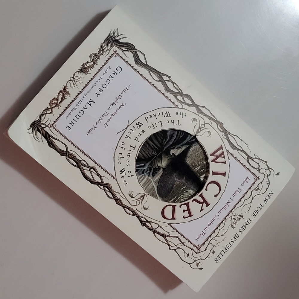 Wicked: The Life & Times Of The Wicked Witch Of The West By G. Maguire Paperback - Picture 3 of 14
